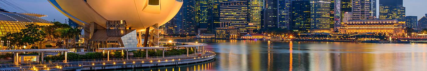 Distance city views of the Singapore city and travel with vacation Maldives to experience