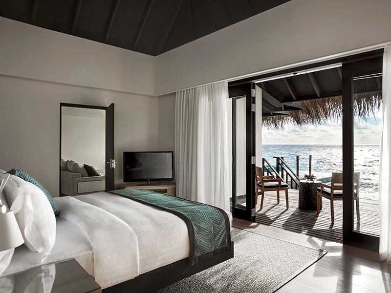 双卧室泻湖泳池别墅 gallery images