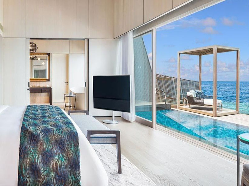 瑞吉水上套房 gallery images