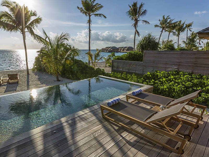 沙滩泳池别墅 gallery images