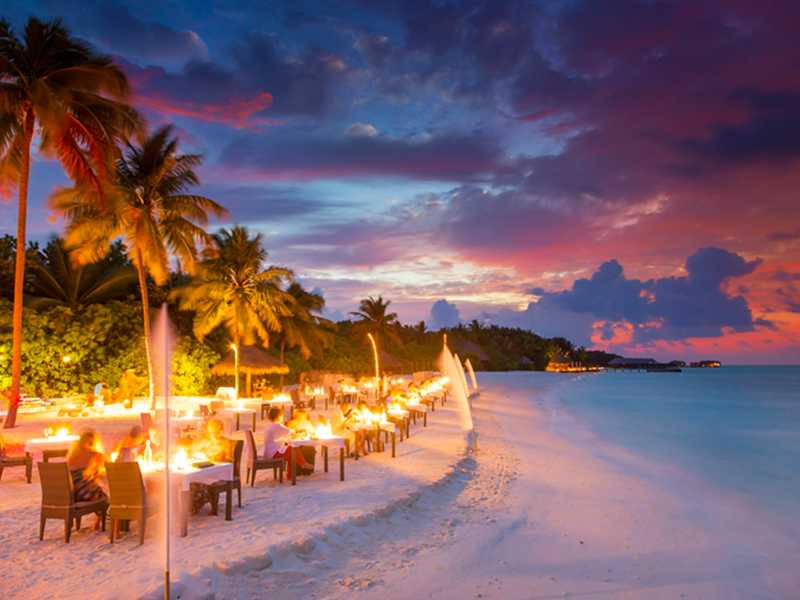 Lobsters And Champagne On The Beach gallery images