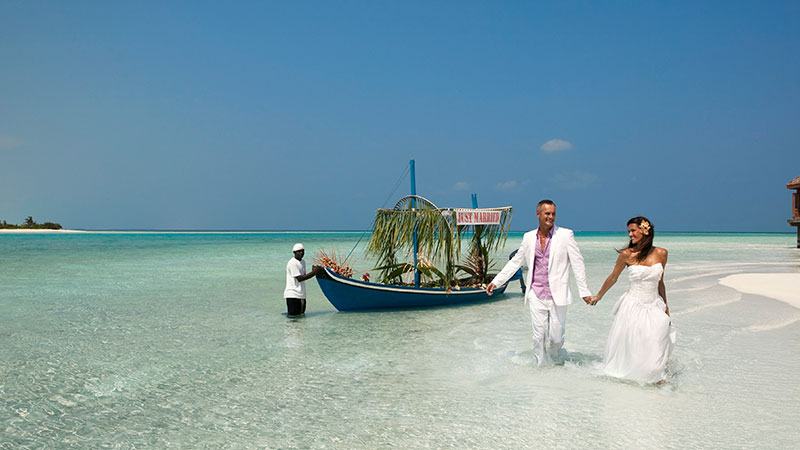 View more details about weddings holiday package at vacations maldives