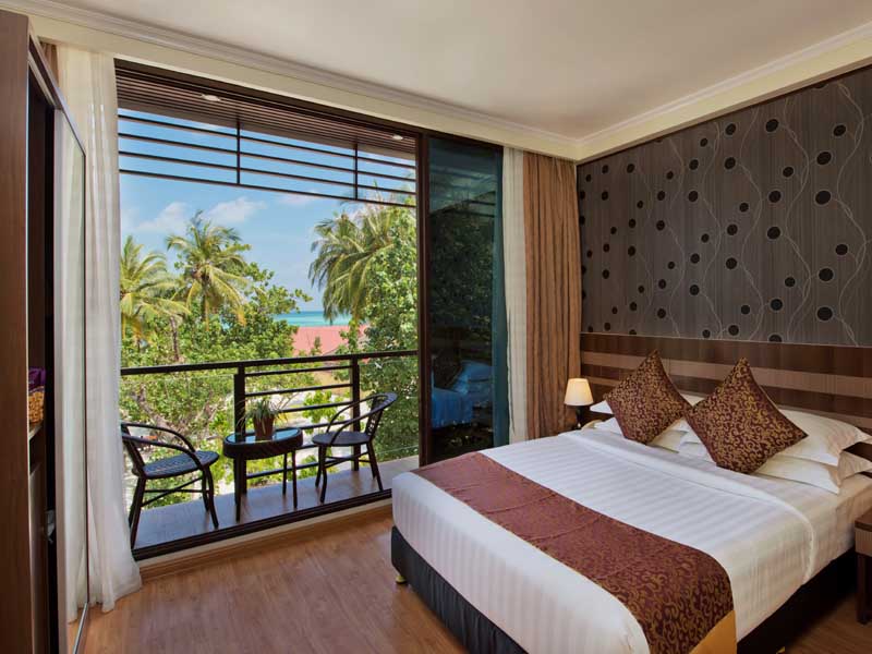 Deluxe Double Room With Balcony & Sea View gallery images