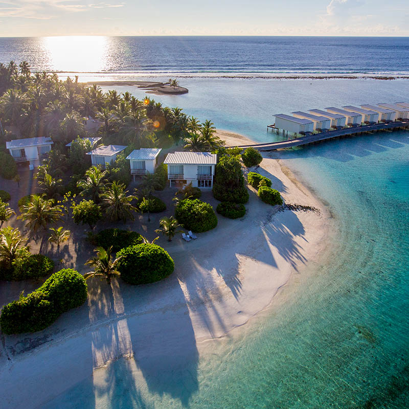 Holiday Inn Resort Kandooma Maldives gallery images